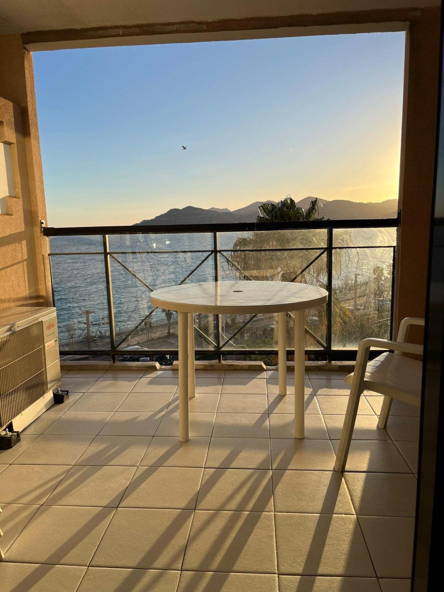 Cannes Apartment With Sea View, Aircondition And Parking Eksteriør bilde